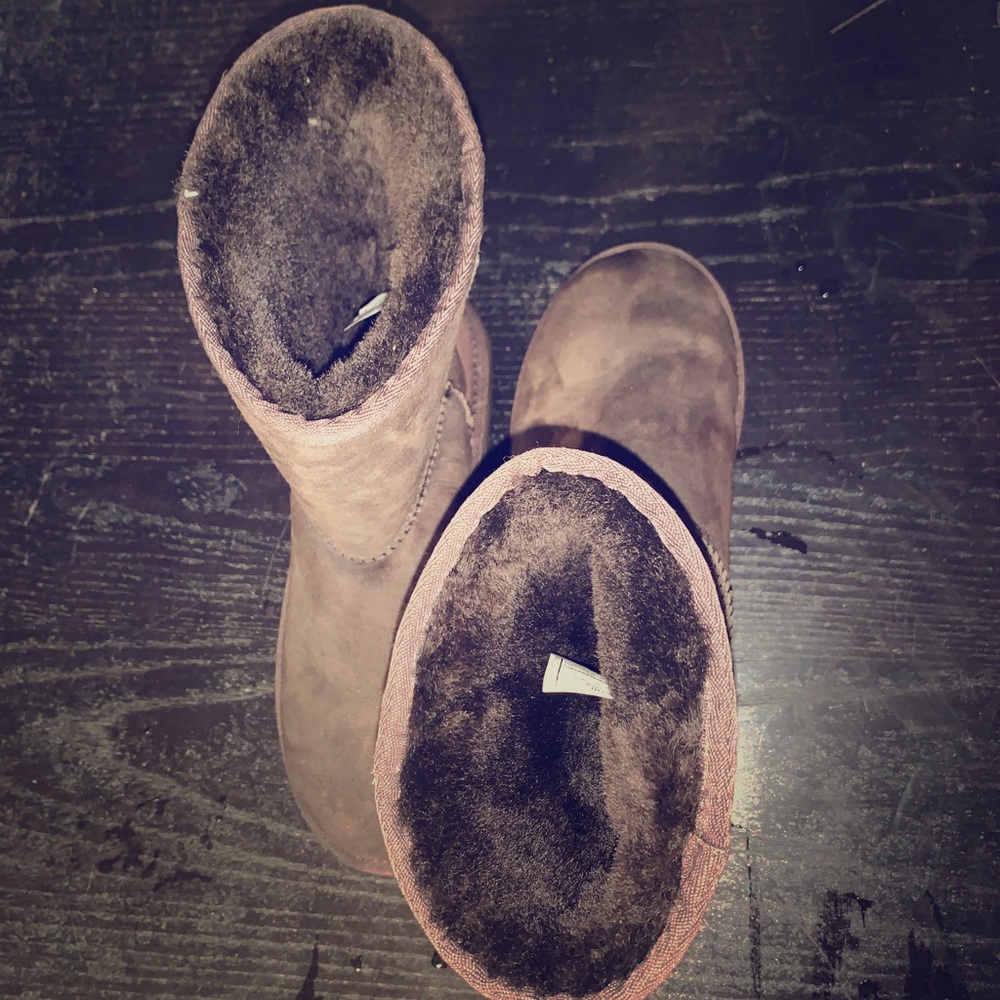 UGGS